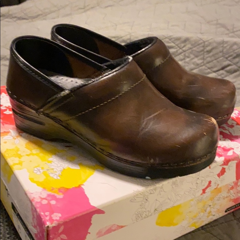 Shoes - Picture 2 of 2